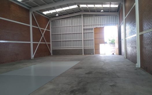 BODEGAS INDUSTRIALES DISPONIBLES, VALLE GRANDE, LAMPA