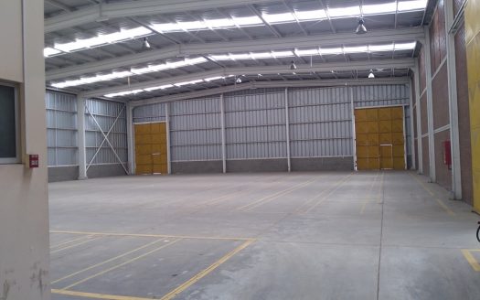 BODEGAS INDUSTRIALES DISPONIBLES, VALLE GRANDE, LAMPA