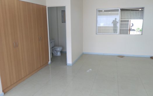 BODEGAS INDUSTRIALES DISPONIBLES, VALLE GRANDE, LAMPA